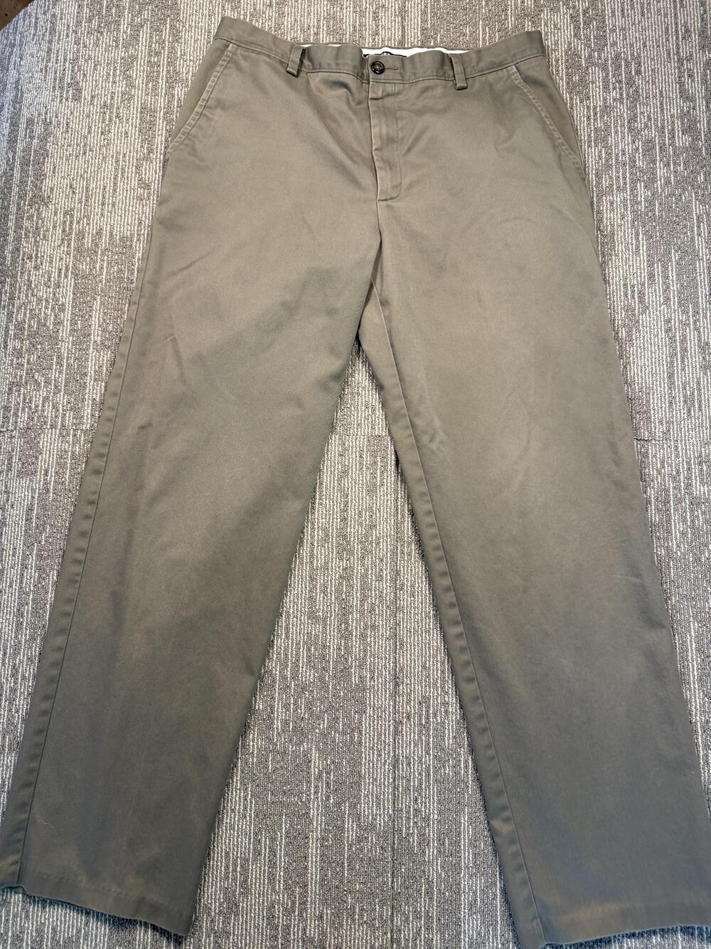Dockers Washed Khaki Pants Mens 34x32 Gray Classic Fit Flat Front Straight